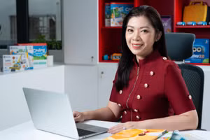 Bà Lê Thị Kim Chi - Đồng sáng lập kiêm Tổng Giám đốc (CEO) KAPLA Education - Hệ thống Tiếng Anh sáng tạo Mỹ đầu tiên tại Việt Nam.