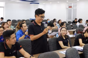 Lao động cần được trang bị những kỹ năng mềm khác. Ảnh minh hoạ