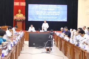 Thứ trưởng Bộ GD&ĐT Phạm Ngọc Thưởng chủ trì Tọa đàm với các cơ quan báo chí về dự án Luật Nhà giáo.