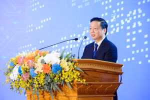 Phó Thủ tướng Trần Hồng Hà phát biểu tại hội thảo.