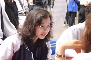 Thí sinh tham dự ngày hội tư vấn tuyển sinh, hướng nghiệp năm 2024 - sáng 17/3.