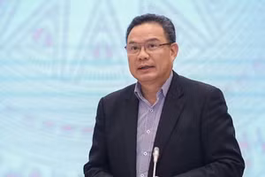 Thứ trưởng Bộ LĐTB&XH Lê Văn Thanh thông tin về tình hình chăm lo cho các đối tượng chính sách dịp Tết Nguyên đán Giáp Thìn 2024 - Ảnh: VGP/Nhật Bắc.