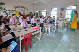 Tiết học Lịch sử - Địa lý có tích hợp nội dung giáo dục địa phương của giáo viên huyện Nghĩa Hưng (Nam Định). Ảnh: NVCC.