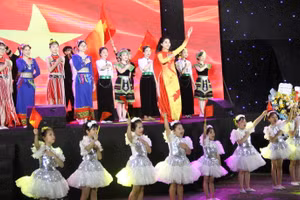 Một hoạt động ngoại khóa của sinh viên Học viện Nông nghiệp Việt Nam giáo dục về nền tảng tư tưởng của Đảng, tinh thần yêu nước, lòng tự hào, tự tôn dân tộc.