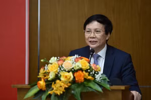 Ông Hồ Quang Lợi, Phó Chủ tịch thường trực Hội Nhà báo Việt Nam phát biểu tại lễ phát động.