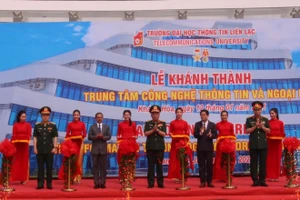 Khánh thành Trung tâm Công nghệ thông tin và Ngoại ngữ, Trường ĐH Thông tin liên lạc.