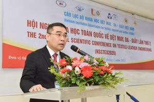  PGS.TS Huỳnh Đăng Chính - Phó Hiệu trưởng Trường ĐH Bách khoa Hà Nội: nhu cầu nhân lực trình độ đại học ngành sợi, dệt, nhuộm, may sẽ gia tăng.