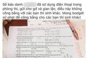 Thí sinh Quảng Bình mang điện thoại vào phòng thi, đề toán lọt ra ngoài