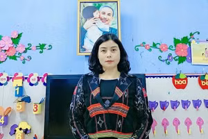 Cô hiệu trưởng Hồ Thủy Và.