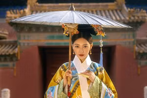 Vị hoàng hậu xinh đẹp tuyệt thế nhưng chưa bao giờ được hoàng đến sủng ái