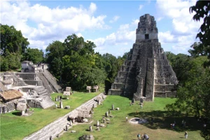 Di tích thành phố cổ Tikal, nơi phát hiện khu dân cư người Teotihuacan.