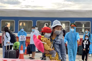 Trên tàu có 814 hành khách là người dân Hà Tĩnh, trong đó có 81 trẻ em.