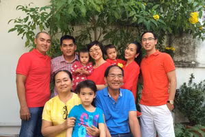 Hình ảnh bình dị bên trong gia đình hào môn của Tăng Thanh Hà