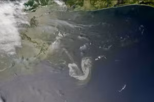 Các hợp chất quang oxy hoá tồn tại lâu hơn trong môi trường.