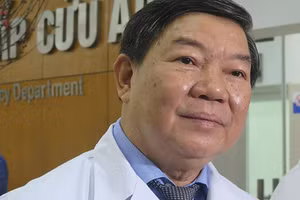 Bị can Nguyễn Quốc Anh – nguyên Giám đốc Bệnh viện Bạch Mai bị xác định có vai trò chính trong vụ án.
