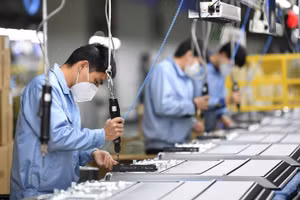 Hoạt động sản xuất, phát triển kinh tế được đẩy mạnh. 