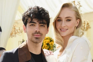 Joe Jonas và Sophie Turner.