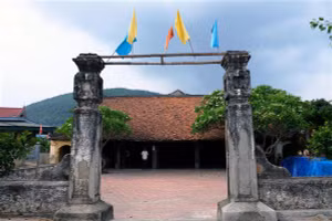 Đình Thượng Phú xã Hà Đông, Huyện Hà Trung (Thanh Hóa) đã bị xuống cấp nghiêm trọng.