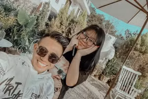 Đại gia Minh Nhựa hiếm hoi đăng ảnh cùng 3 con gái chung với vợ cả