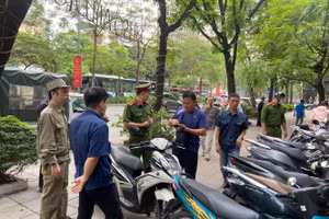 Công an phường Thành Công ra quân bảo đảm TT ATGT.