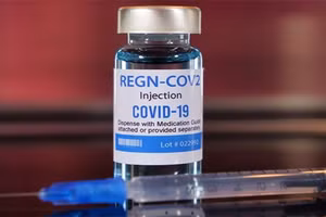 REGN-CoV2 được đánh giá giúp giảm nguy cơ bệnh nặng ở người mắc Covid-19.