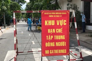 Tính đến 10 giờ ngày 15/6, TPHCM có 382 điểm phong tỏa. Ảnh: HCDC