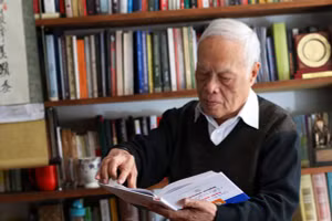 GS Phong Lê. Ảnh: IT.