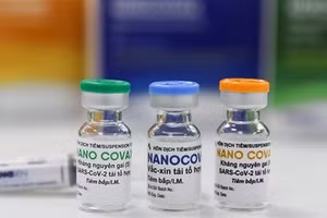 Vắc-xin Nanocovax còn một bước xét duyệt nữa để được cấp phép khẩn cấp.