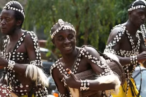 10 bộ lạc đặc biệt nhất thế giới đang trước nguy cơ biến mất