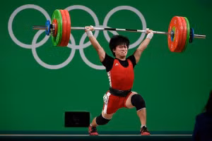 Quốc Toàn hiện vừa tập luyện thi đấu và tham gia huấn luyện cho Đà Nẵng. 