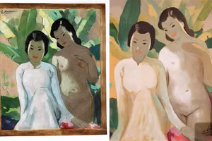 Bức tranh trong sách của Lê Văn Xương (bên trái), bức nhà nghiên cứu Lý Đợi nhận được qua tin nhắn (bên phải).