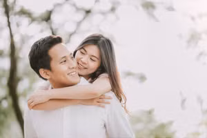 Ngày đầu tiên làm dâu, nhìn bữa sáng mẹ chồng làm tôi đã run bần bật