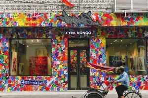 Phòng tranh graffiti của Cyril Kongo trên phố Tràng Tiền (Hà Nội).