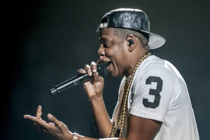 Phong cách biểu diễn ấn tượng của rapper Jay-Z.