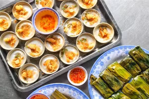 Bộ ba bánh Huế: Bèo - nậm - lọc nổi tiếng cả nước nhờ bàn tay khéo léo của người phụ nữ Huế. Ảnh: Internet.