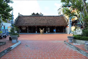 Di tích lịch sử - văn hóa Bảng Môn Đình - biểu trưng cho vùng đất học Hoằng Lộc.