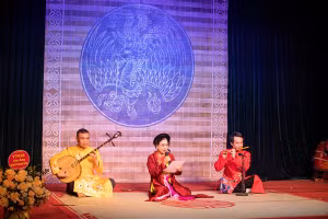 Một buổi biểu diễn trích đoạn ngâm “Kiều”.