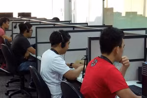 Khoa Chăm sóc Sức khỏe Tâm thần Thái Lan có tới 20 đường dây nóng ngăn chặn tự tử, nhưng vẫn chưa đủ đáp ứng.