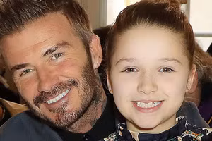 “Công chúa út" Harper nhà David Beckham gây bất ngờ với vẻ phổng phao dù mới gần 10 tuổi