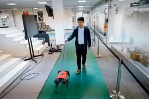 Chó robot sử dụng trí tuệ nhân tạo