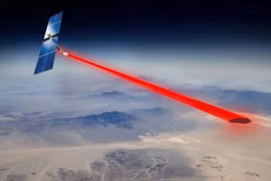 Minh họa hệ thống năng lượng Mặt trời đặt trong không gian truyền tải năng lượng về Trái đất.