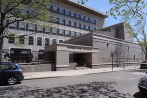 Townsend Harris là trường trung học hàng đầu tại New York.