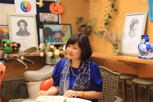 Dịch giả Thụy Anh.