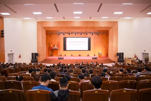 Hội thảo khoa học “Tác nghiệp nghề báo với các vụ việc mang tính pháp lý” dành cho sinh viên. (Ảnh: Hoàng Hải).