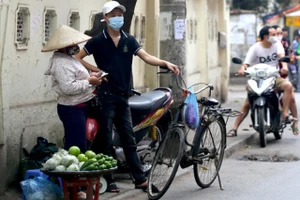 Lao động phi chính thức là đối tượng bị ảnh hưởng lớn hơn trong cuộc khủng hoảng COVID-19