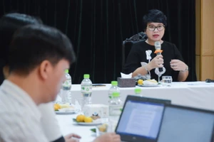 PGS.TS Nguyễn Thu Thủy - Vụ trưởng Vụ Giáo dục đại học (Bộ GD&ĐT) chia sẻ về đào tạo nhân lực ngành thiết kế vi mạch, sáng 17/10.