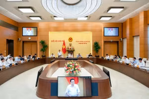 Toàn cảnh Phiên họp.