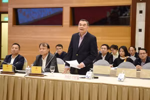 Trung tướng Tô Ân Xô, Người phát ngôn Bộ Công an trả lời báo chí về vấn đề bỏ sổ hộ khẩu.