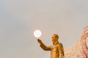 Khu vực Quảng trường Tây Bắc cấm các hoạt động đi bộ và đi xe đạp cho đến khi có thông báo mới.