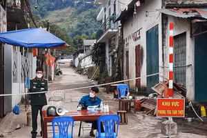 Khu phố 7, thị trấn Mường Tè, huyện Mường Tè được phong tỏa.